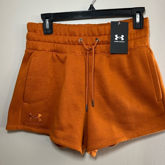 NWOT UNDER ARMOR SET SHORT AND JACKET SET - Picture 3 of 9